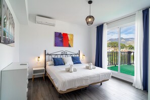 3 chambres, fer et planche à repasser, Wi-Fi gratuit, draps fournis