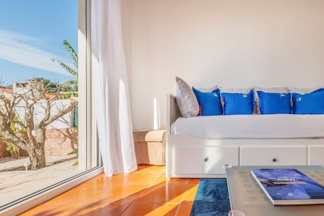 Interior. Charming Haven on the Portuguese Riviera