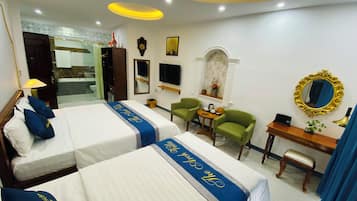 Ropa de cama de alta calidad, cubrecamas y minibar
