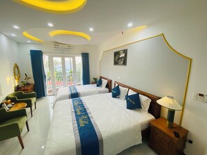 家庭三人房 | 高級寢具、羽絨被、迷你吧、獨特設計