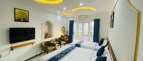 Family Triple Room | Balcony