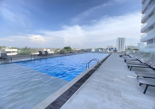 Condominio exclusivo nuevo frente al mar