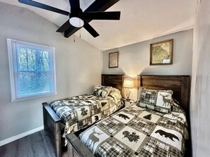 2 bedrooms, WiFi, bed sheets