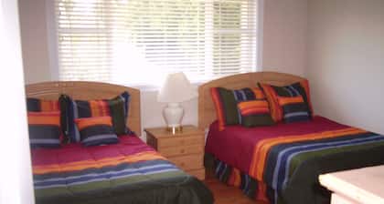 Comfortable and spacious 5-bedroom villa Sleeps 16