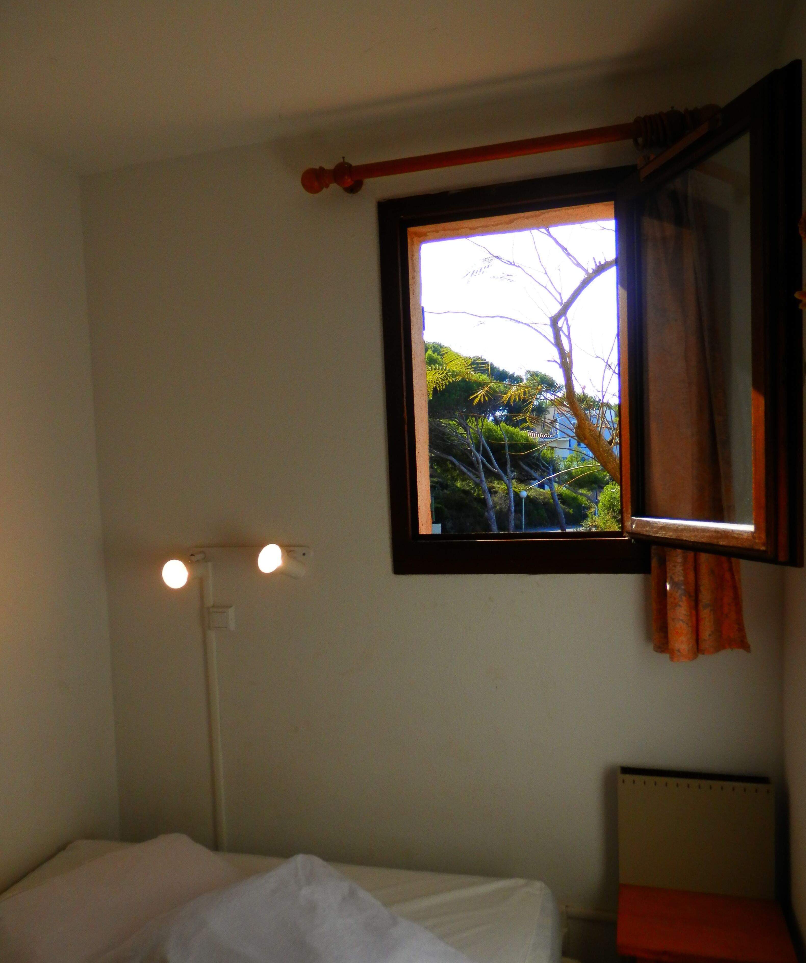 1 多间卧室、熨斗/熨衣板、WiFi