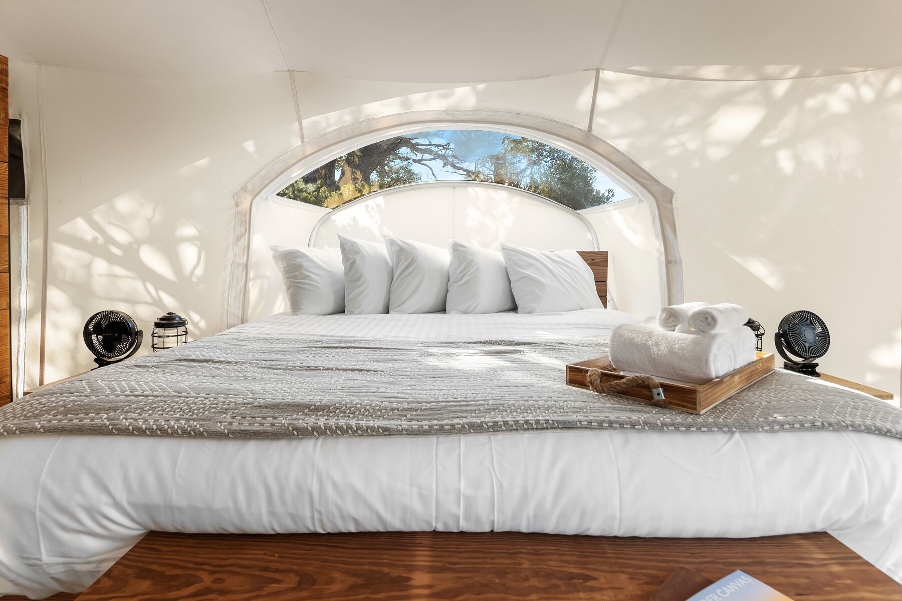 高級寢具、獨特裝潢、布置獨特、床單