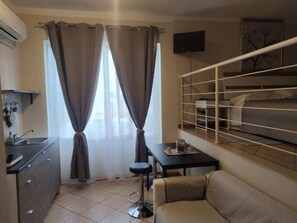 1 chambre, fer et planche Ă repasser, Wi-Fi, draps fournis