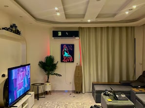 Luxury Villa, 3 Bedrooms, Kitchen, Ground Floor | Living area | 65-inch Smart TV with digital channels, Netflix, Hulu