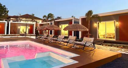 D Glamor Resort