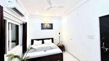 Habitación Deluxe | Escritorio, espacio para trabajar con laptop y wifi gratis