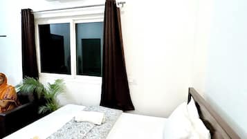 Deluxe Room | Desk, laptop workspace, free WiFi