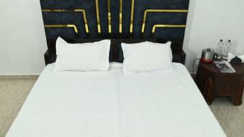 Escrivaninha, espaço de trabalho para notebook, Wi-Fi de cortesia