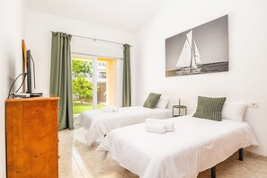 3 bedrooms, iron/ironing board, free WiFi, bed sheets - Holiday Home 'Ramón' with Private Pool, Wi-Fi and Air Conditioning (Palma)