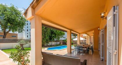 Ferienhaus 'Ramón' mit privatem Pool, Wi-Fi und Klimaanlage