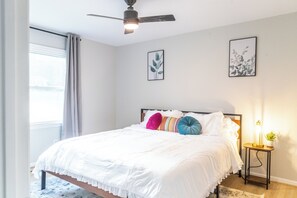4 dormitorios, tabla de planchar con plancha, wifi y ropa de cama