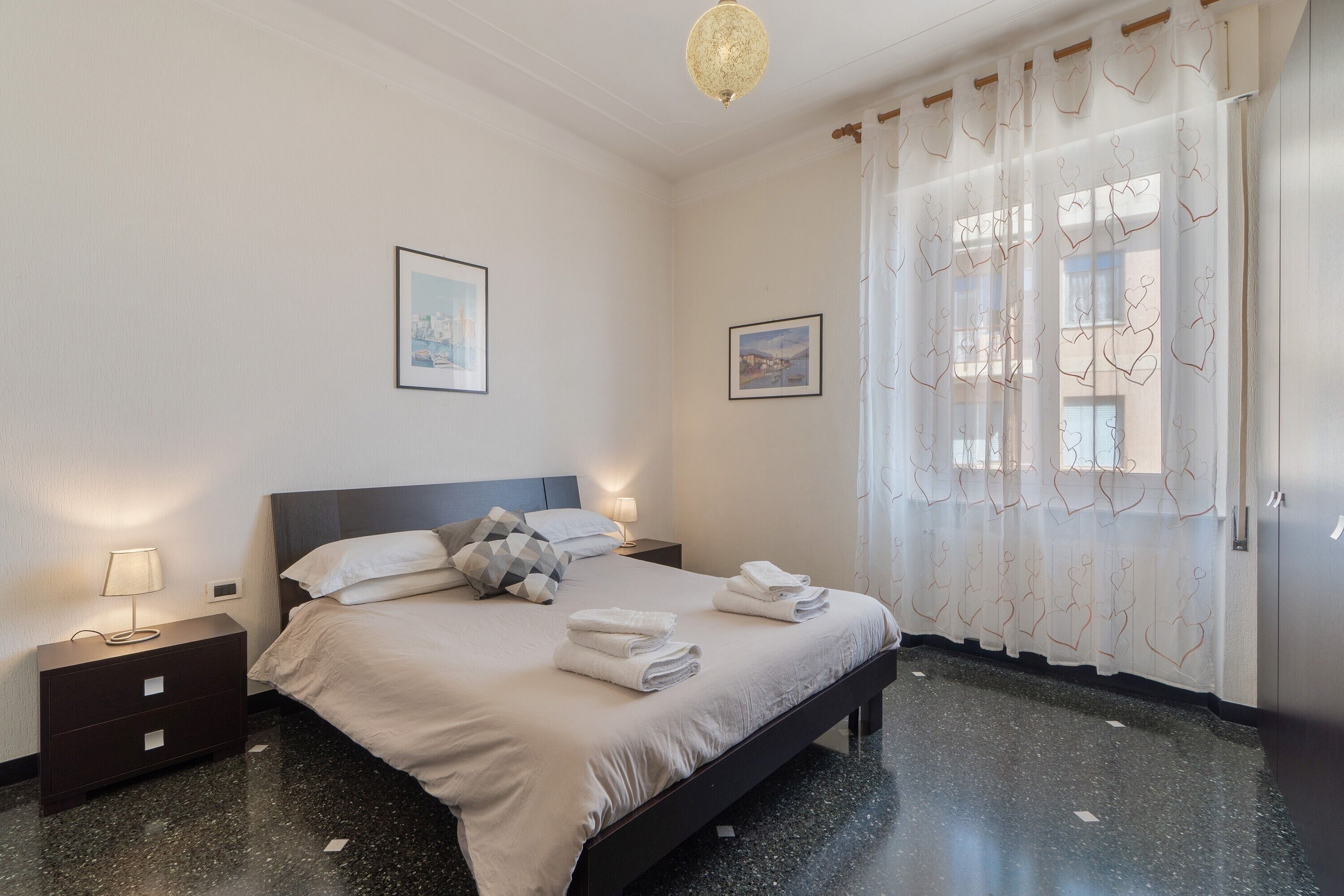 3 bedrooms, iron/ironing board, free WiFi, bed sheets