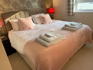 Appartement | 2 chambres, fer et planche à repasser, Wi-Fi gratuit, draps fournis