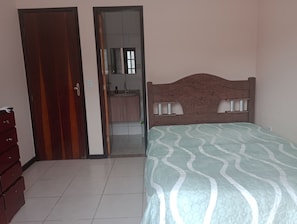 3 bedrooms, iron/ironing board, WiFi - Garatucaia Beach House  (Garatucaia Angra dos Reis)