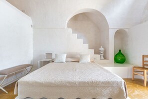 7 Schlafzimmer, Bügeleisen/Bügelbrett, Internetzugang, Bettwäsche