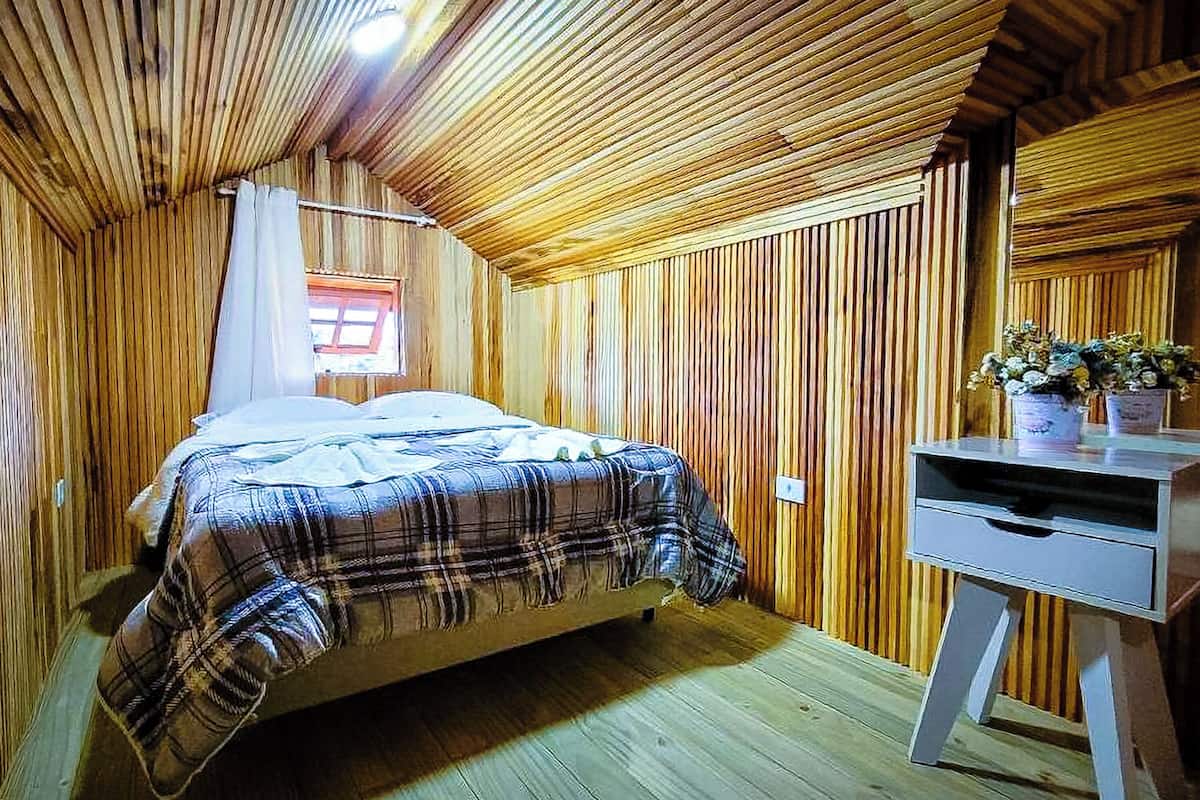 Economy Chalet