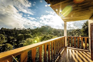 Comfort Room, Mountain View | Balcony view