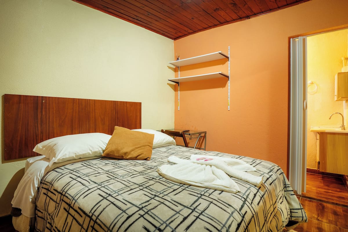 Economy Room | 1 bedroom, free WiFi