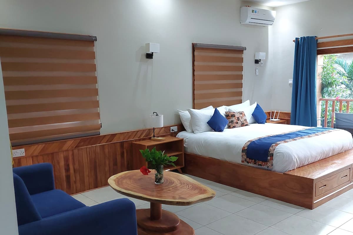 In-room safe, desk, laptop workspace, blackout curtains