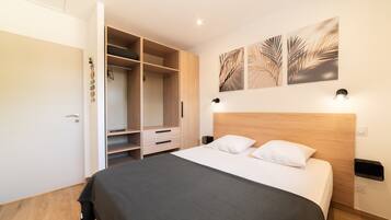 1 bedroom, iron/ironing board, free WiFi