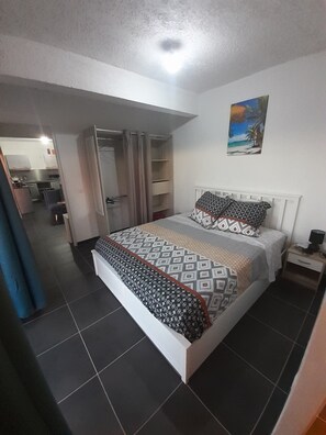 1 bedroom, iron/ironing board, bed sheets