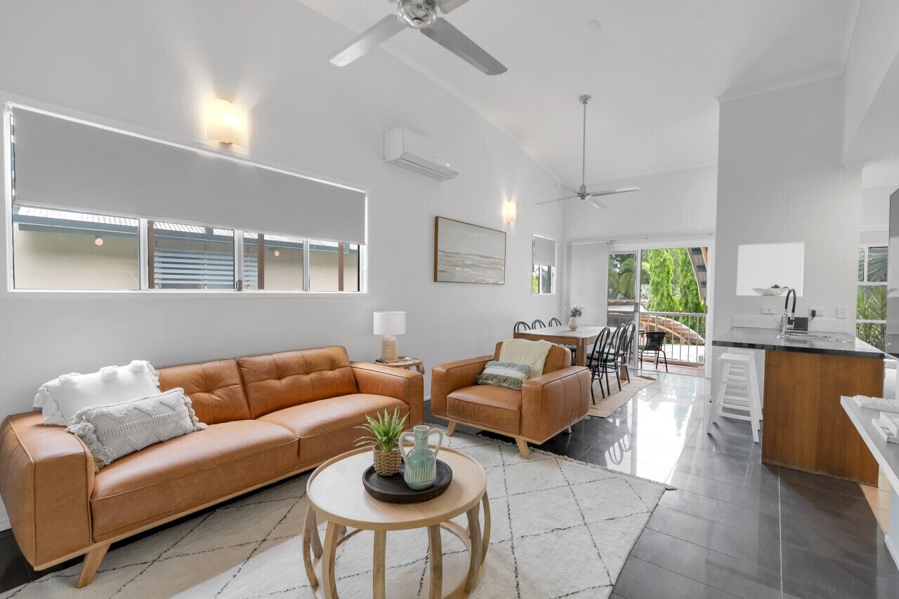 Wallaby Outlook- Tranquil Trinity Beach Retreat | Pool, Balcony & Nature Views - Clifton Beach