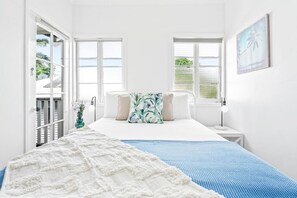 4 makuuhuonetta, silitysrauta/-lauta, vauvan matkasänky, ilmainen Wi-Fi