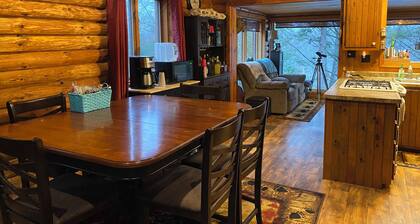20 acre, 5-bedroom waterfront cabin in Suring. Private pond & River Access!