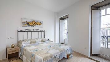 2 chambres, fer et planche Ă repasser, Wi-Fi gratuit, draps fournis