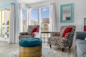 Smart TV - Newly Renovated Condo - Private Beach (Destin)