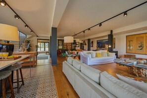 Fireplace, table tennis