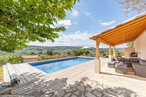 Maison Marguerite - Cinq Chambres Villa, Couchages 10