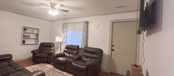 Tranquil 3-bedroom house in Lenoir City.