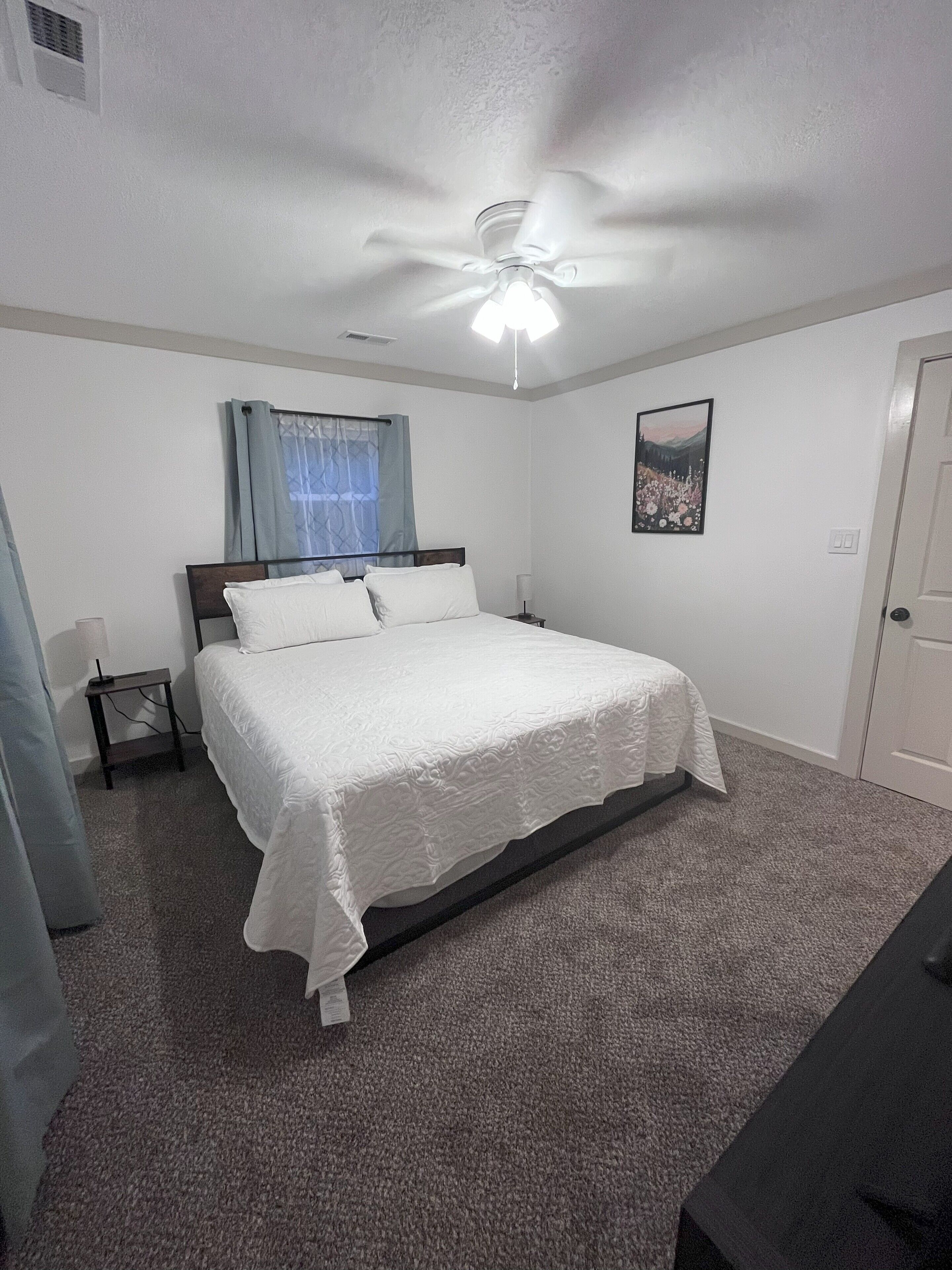 3 soverom, strykejern/-brett, wi-fi (inkludert) og sengetøy