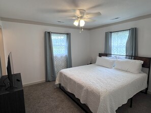 3 bedrooms, iron/ironing board, free WiFi, bed sheets
