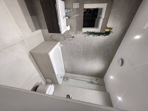 ヘアドライヤー、タオル