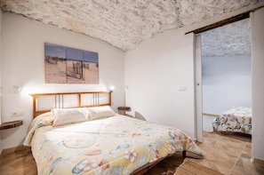 2 chambres, Wi-Fi gratuit, draps fournis