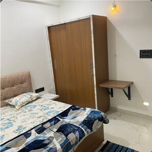 Deluxe Double or Twin Room - AnantShree Guest House  (Gondia)