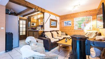 Télévision, cheminée