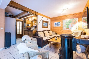 Télévision, cheminée