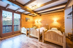 4 bedrooms, free WiFi, bed sheets