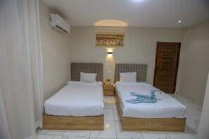 Deluxe Double or Twin Room, Balcony | Soundproofing, free WiFi - Pyramids Solar Boat Inn (Giza)