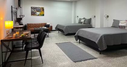 Hidden Gem Apt. in Heart of DT