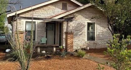 Tumble West Marfa - Charming & Comfortable 2-Bed, 2-Bath