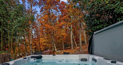 Stone Cabin on Valley View: Fire Pit + Hot Tub