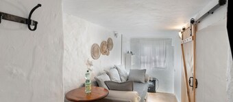 Vacation Home 'Casa Acogedora' with Private Terrace and Wi-Fi